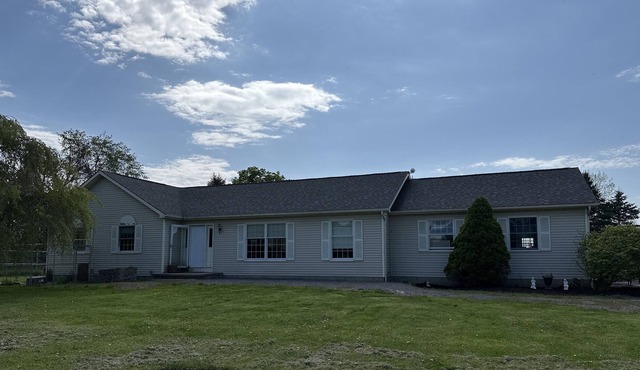 Nice quiet country setting right across from the golf course!