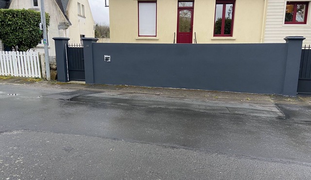 nice quiet house