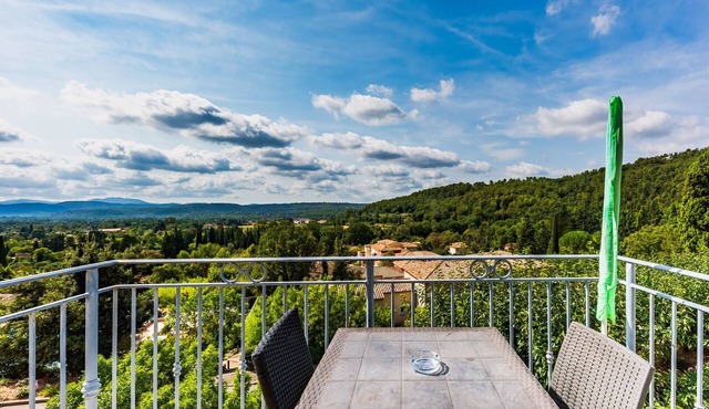 Nice Studio 2 Pers pool view