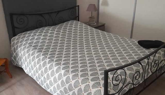 Nice studio for rent in a quiet area.