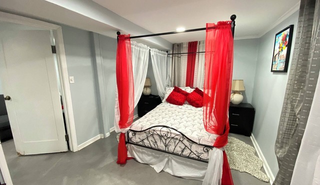 Nice two bedroom apt at 25 minutes to New York excellent bus transportation