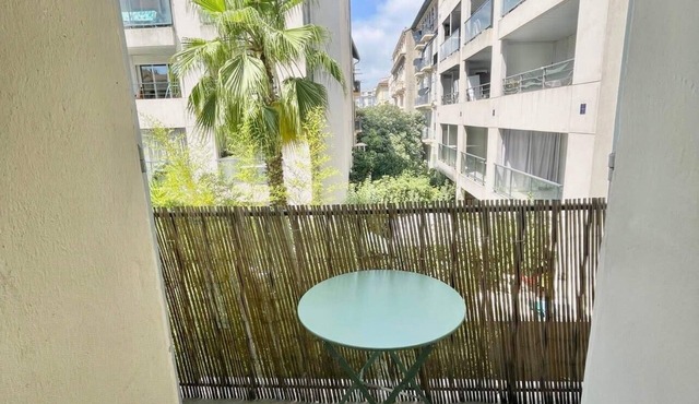 Nice two-rooms with balcony in Nice