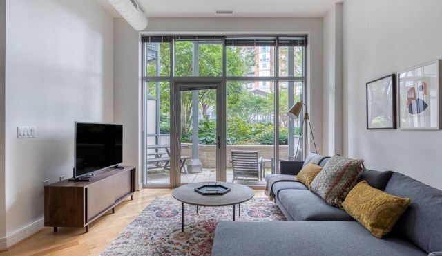 Nice Tysons Corner 1BR w/Gym & Pool, nr Galleria Mall, by Blueground