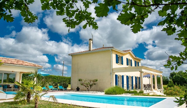 Nice villa with private pool and pool house