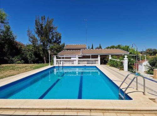 Nice Villa with private pool near Seville
