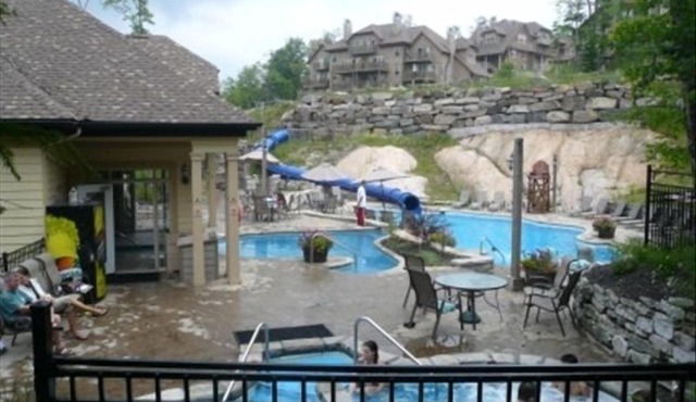 Nicely Decorated Cozy 5BR Spacious Townhouse 10 minutes from Tremblant Skiing