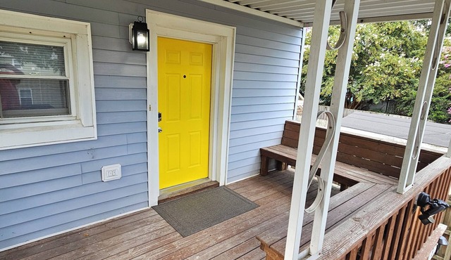 Nicely Finished Apt on Buckroe Beach