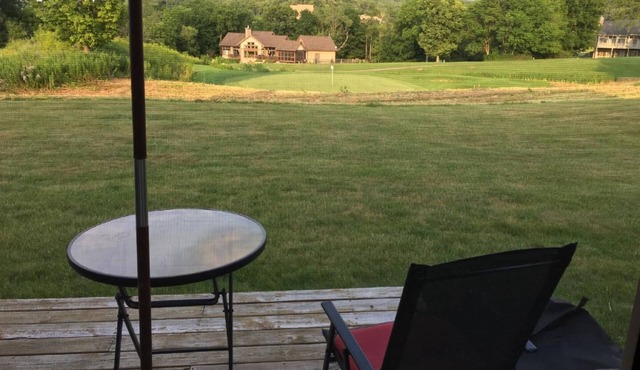 Nicely updated 1 bed-2 bath townhouse in a great location and a beautiful view!