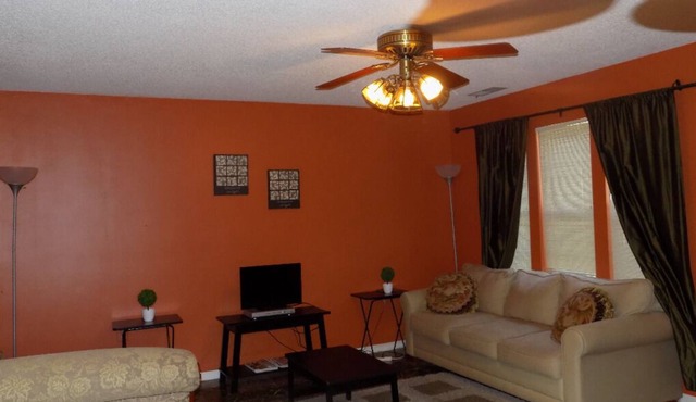 NiceTownhouse close to Uptown Charlotte