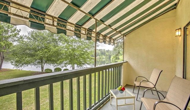 Niceville Condo with Pool Access Less Than 8 Mi to Destin!