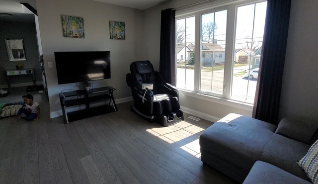 Nickel Beach/Crystal Beach/BBQ/Family Atmosphere| Wineries| Niagara Falls