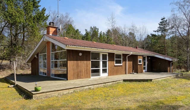 "Nicklas" - 2km from the sea by Interhome