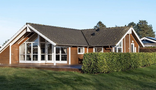 "Nicolaus" - 1.3km from the sea by Interhome