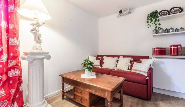 Nid Douillet - One Bedroom Apartment, Sleeps 4