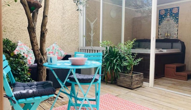 Nid douillet pour amoureux avec jacuzzi