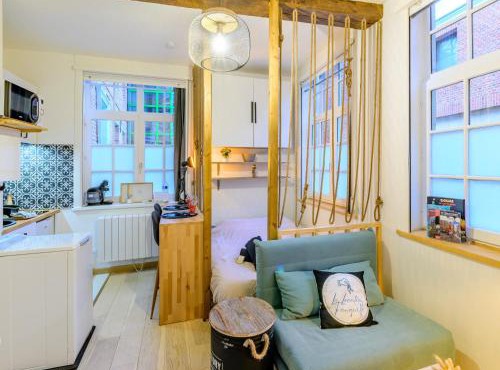 Nid Urbain - Proche Tribunal - Centre - wifi - TV