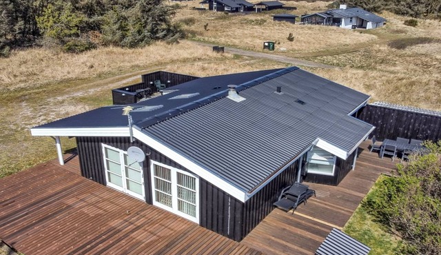 "Nienke" - 700m from the sea by Interhome