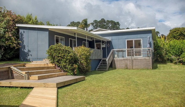 Nigel's Crib - Coopers Beach Holiday Home