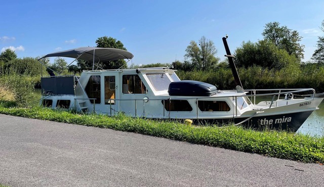 Night on the water - Maison Longue