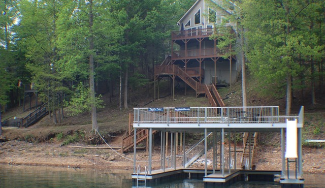 Night Sky' Private Hot Tub Private Dock W/Electric near Jump'n Bridge