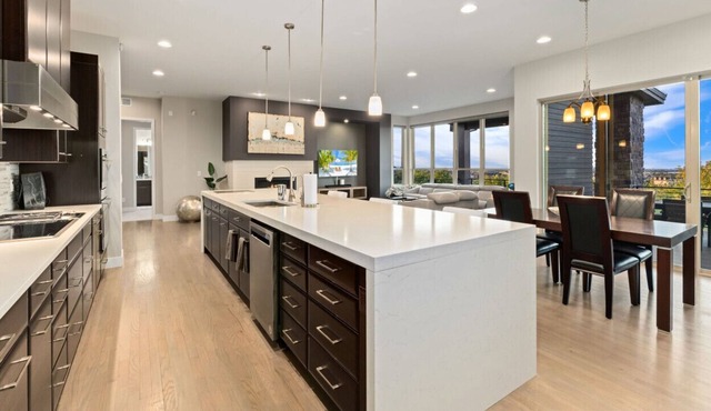 Night Star Lone Tree