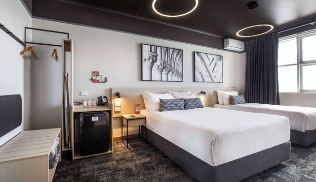 Nightcap at Empire Hotel