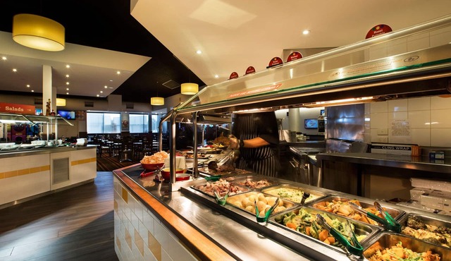 Nightcap at Gateway Hotel