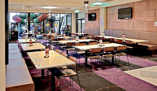 Nightcap at Glengala Hotel