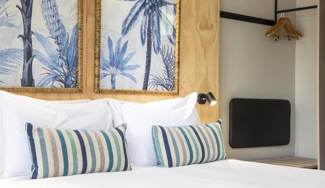 Nightcap at Marine Hotel