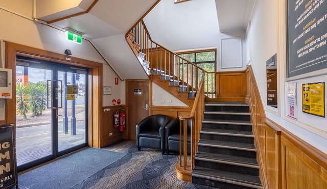 Nightcap at Rose & Crown Hotel