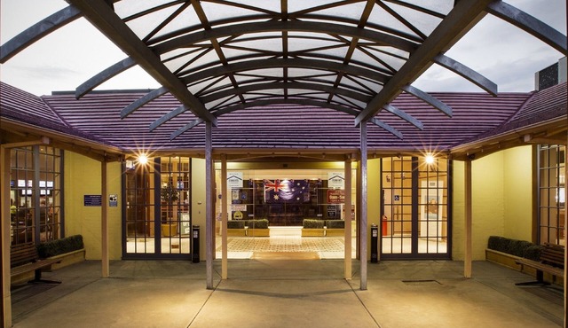 Nightcap at Sylvania Hotel