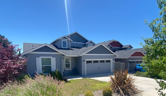 Nightly or short term rental in Medford.