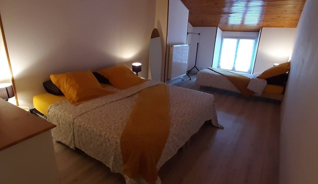 Nigloland - Champagne vineyards - Clairvaux Abbey - Colombey les 2 eglises