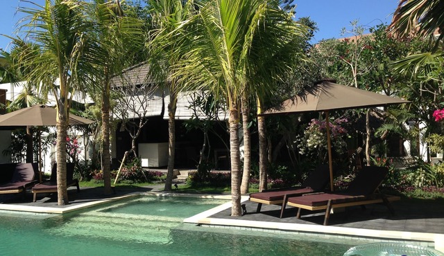 Nike Villas