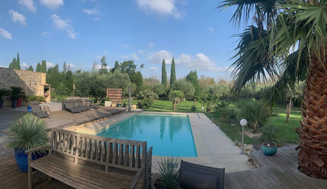 NIMES VILLA exceptional, quiet, all ground floor Sea and Camargue 30 minutes!