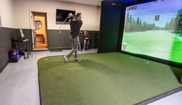 Nine + Pine - Minutes to Pinehurst Golf with Simulator & Putting Green