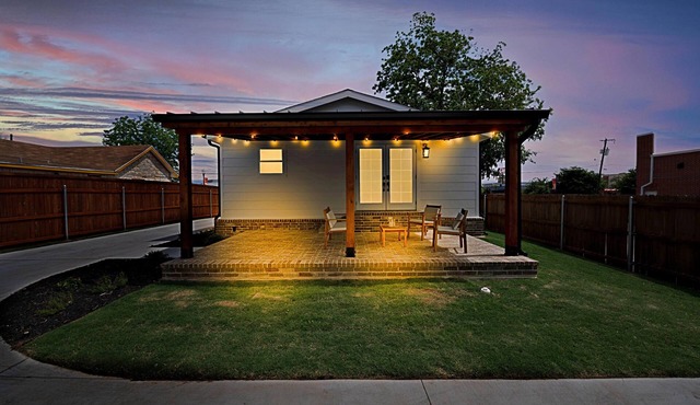 Ninth Street Cottage - 5 Min Walk to Magnolia