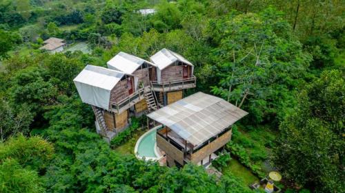 Nirata Treehouse Kintamani