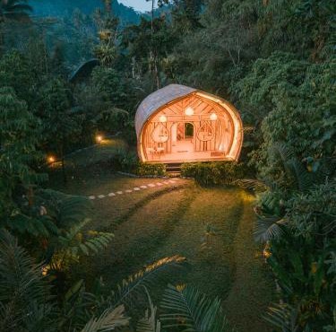 Nirvana Bamboo House Sidemen - The Aesthetic Stay