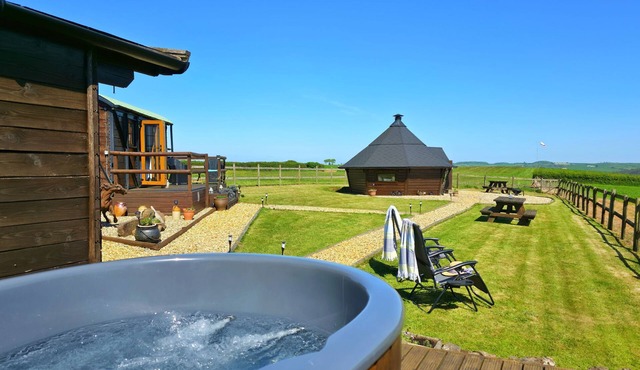 Nirvana is a charming converted train carriage nestled in Stoodleigh, Devon