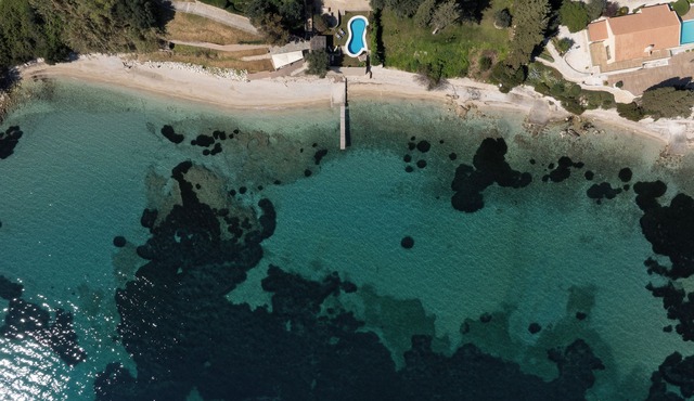 Nisos Villas Corfu - Villa Emerald ,Beachfront & pool