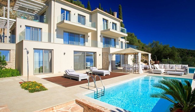 Nissaki View - Eight Bedroom Villa, Sleeps 16