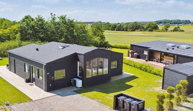 "Nissine" - 300m from the sea by Interhome