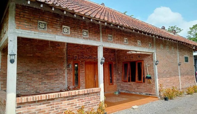 Niswa Guest House