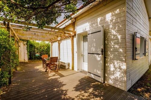 Nitedo- Maison avec jardin et terrasse - 200m plage et forêt