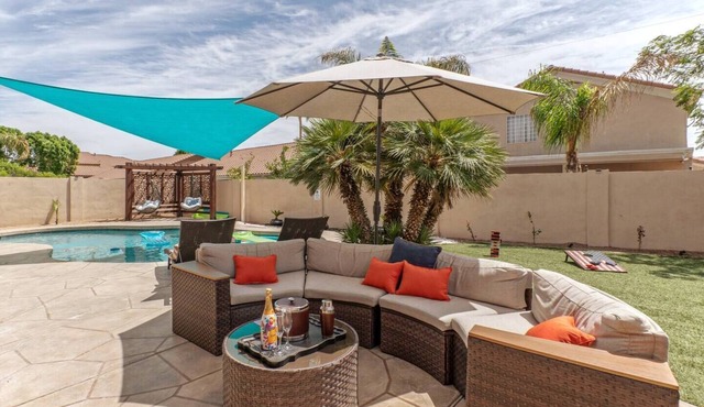 Nitos paradise 5 Bd 4.5 Bath Heated pool, Gym,Golf