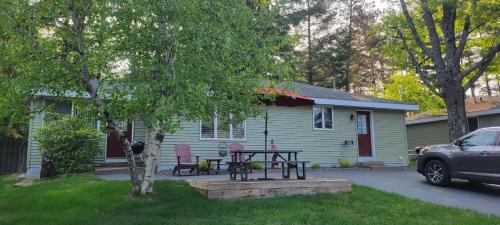 Nitschke's Resort Cabin #7 - Pet Friendly