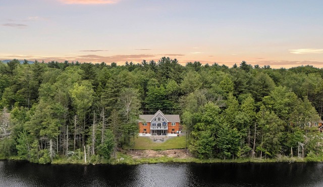 Nittany Cabin by AvantStay | Lakefront, View, Firepit
