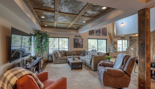 Nitz Carlton – A Luxury Black Hills Retreat