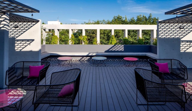 NIU Modern & Centric Lofts